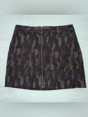 Camo skirt
